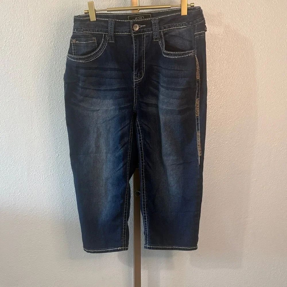 Cato Dark Blue Women's Capri Jeans- embroidered pockets- size 10